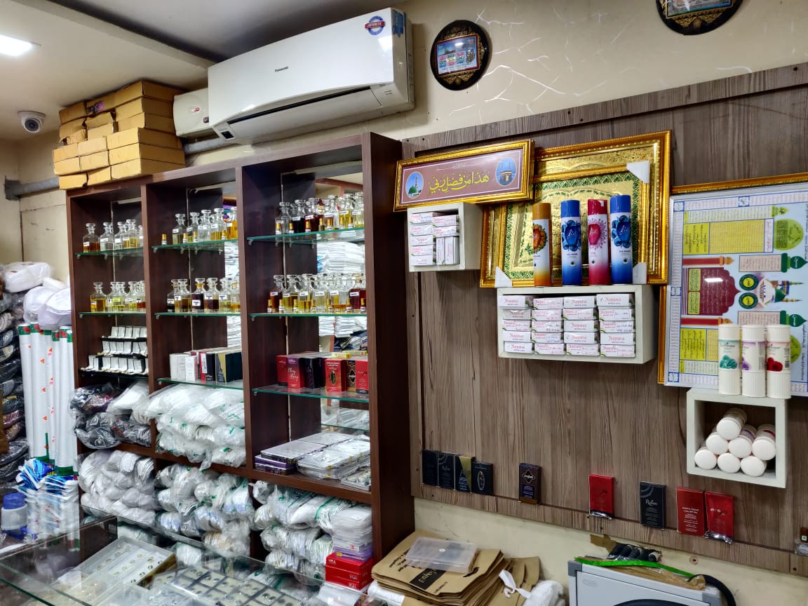 SINVA WHITE SQUARE TIRUR