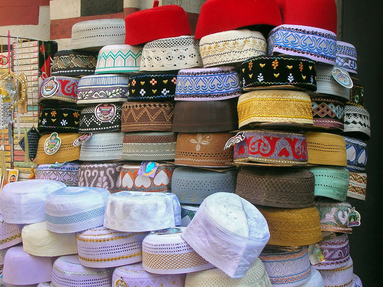 SINVA WHITE SQUARE TIRUR